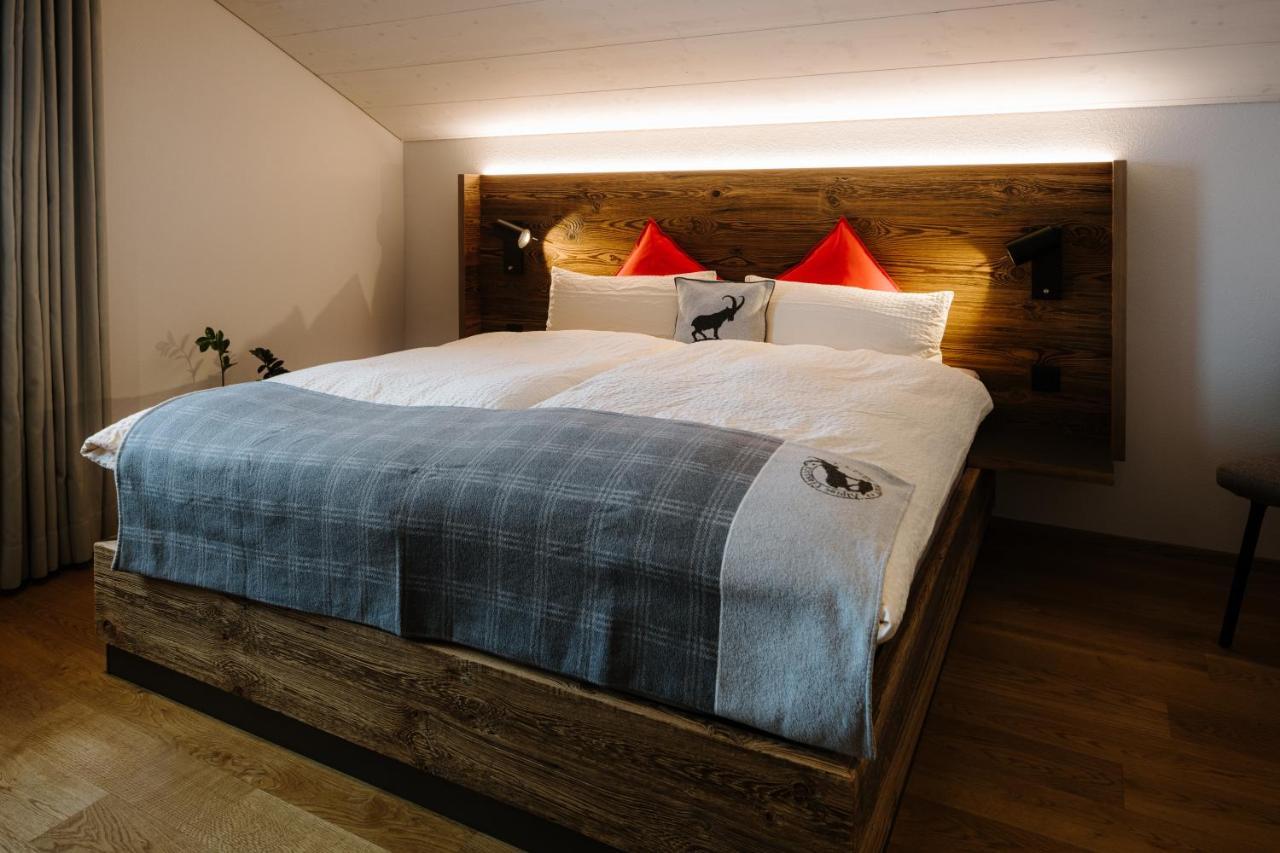 Berg-&Naturhotel Engstligenalp Adelboden Zimmer foto